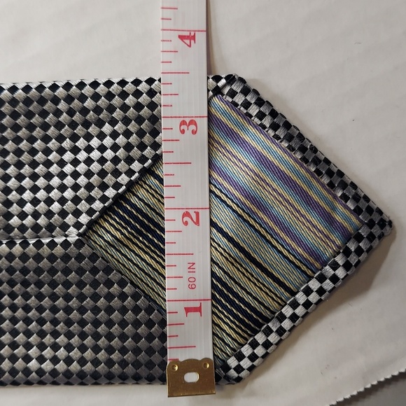 05.Alexander Julian Colors Necktie - Picture 7 of 9